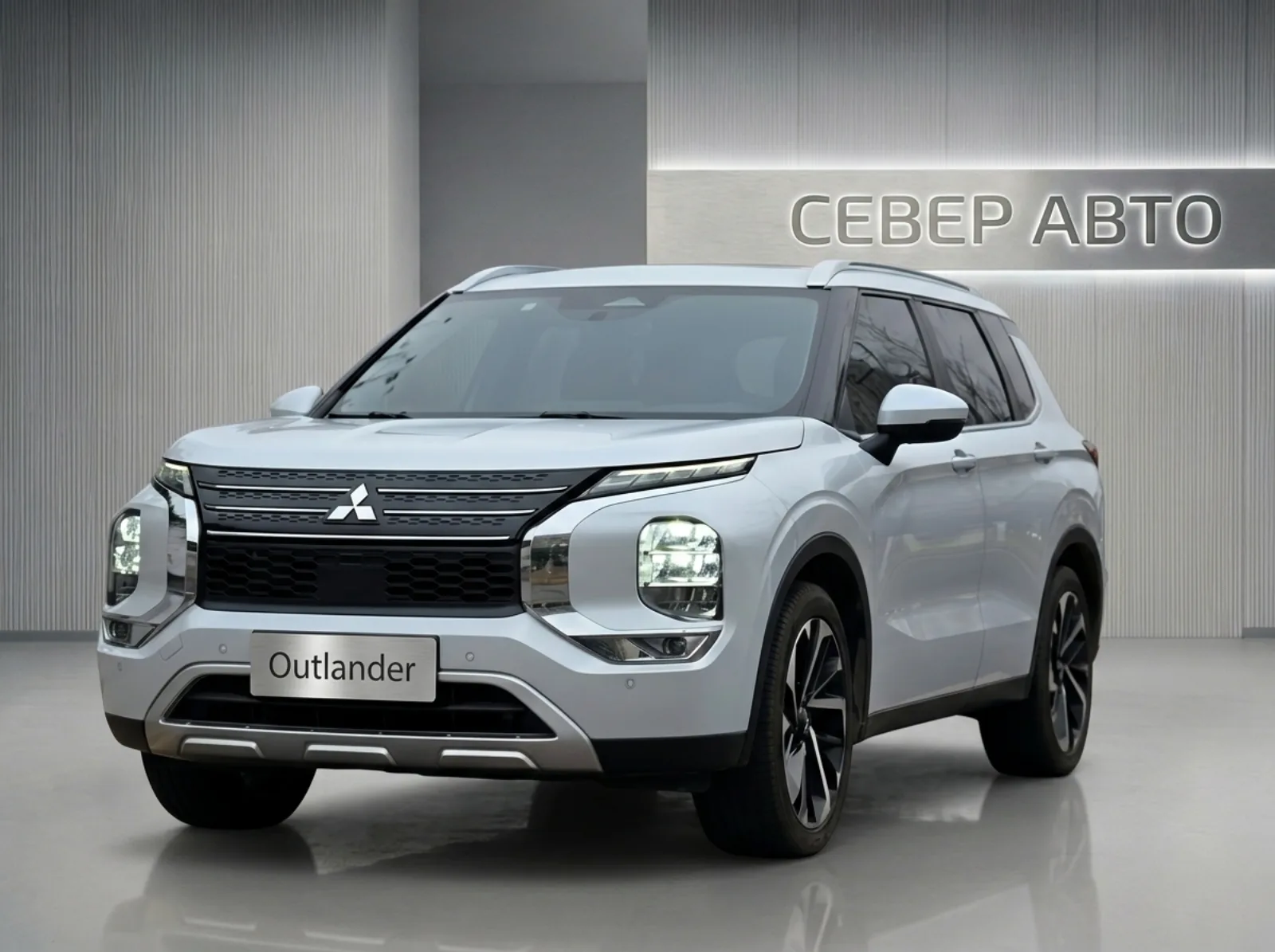Mitsubishi Outlander — фото 1